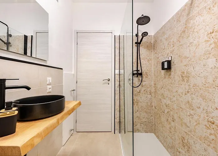 Modern 10 Min To Venice